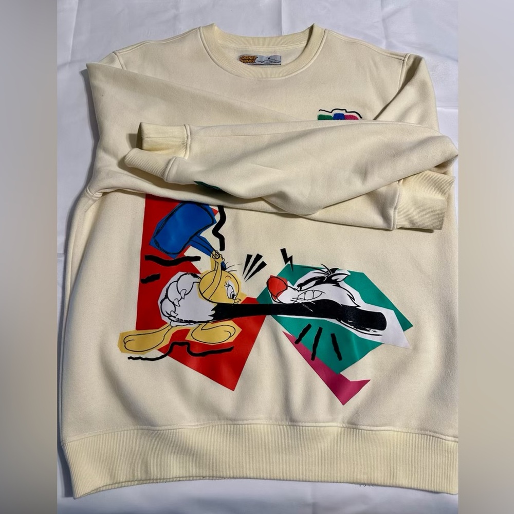 Looney Tunes Freeze Max UNISEX Bad Tweety Pullover Sweatshirt- Cream